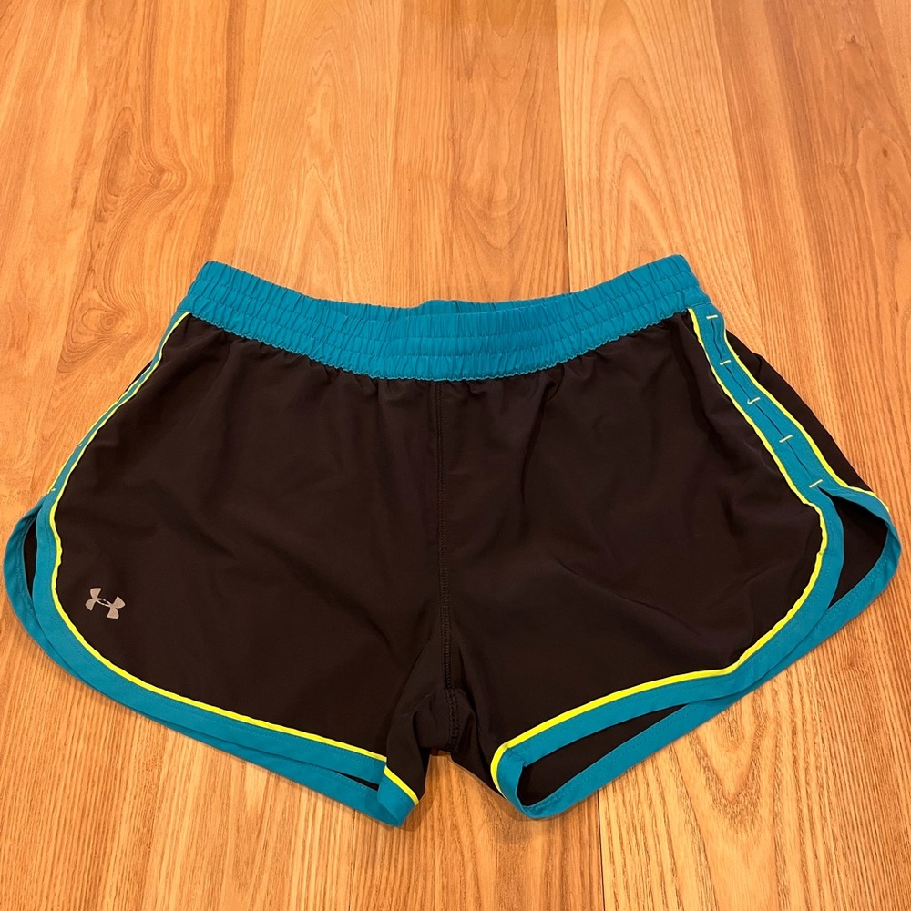 Underarmour Semi fitted Heat gear shorts